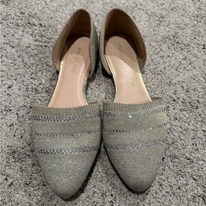 Andiamo Women's Sparkly Silver Flats